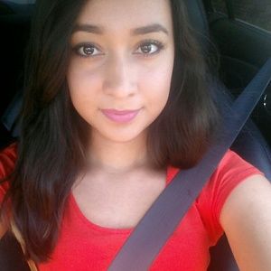 Meet your Posher, Neyda