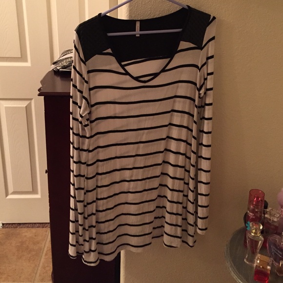 Pink blush maternity top