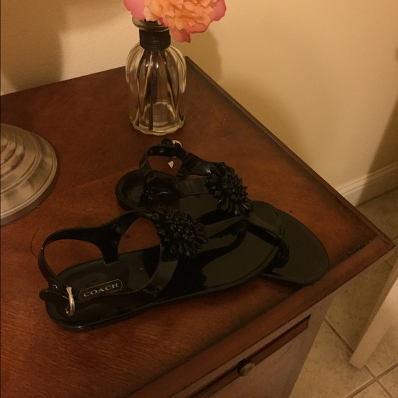 Black thong sandals