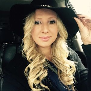 Meet your Posher, Mariya