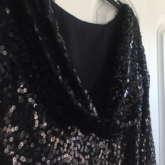 HP 🎉 Black sequin dress - Picture 2 of 4