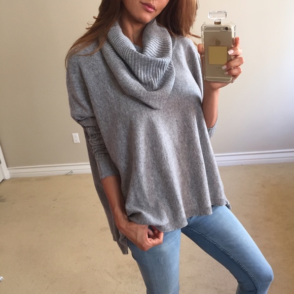 • SOLD • Grey Cowl Neck Sweater M/L - Picture 3 of 4