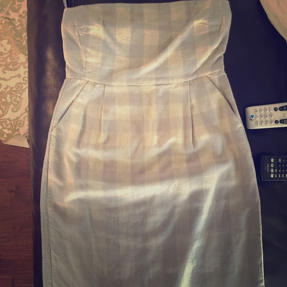 Casual Gap strapless denim like dress