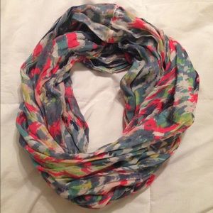 Infinity scarf