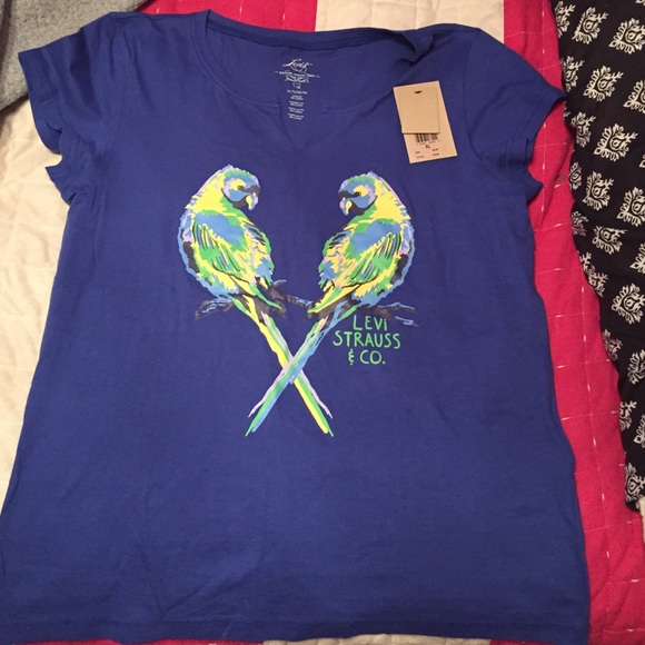 Levi's shirt