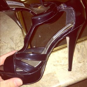 Black Steve Madden pumps