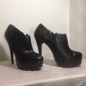Sexy black leather platform 6 inch booties