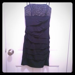 *NEVER WORN* strapless blue dress