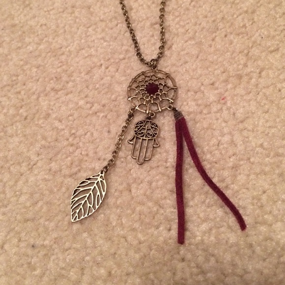 Metallic dream catcher necklace
