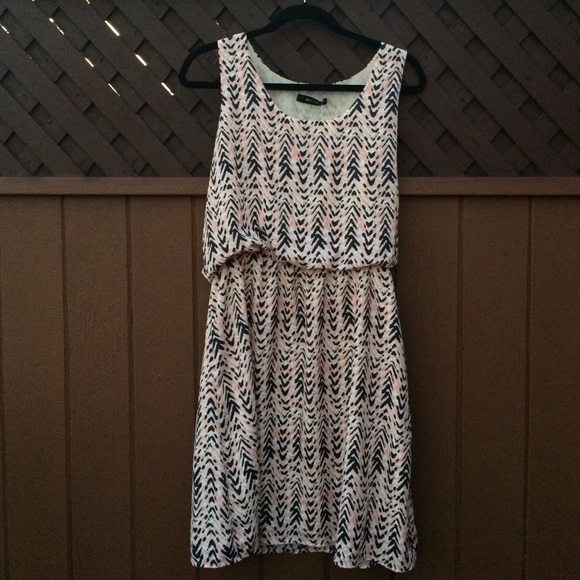 Spring/Summer Sleevelss Dress!