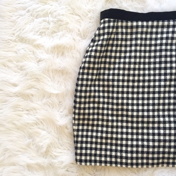 🔴Sold in bundle| Vintage Escada skirt - Picture 3 of 4