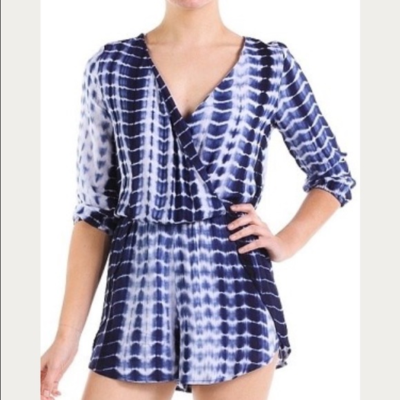 Brand new boutique romper "blue ice" 💙