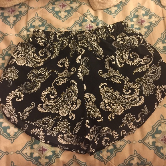 Paisley Printed High Waisted Shorts