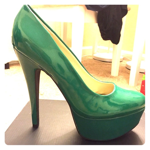 Qupid Platform Pumps