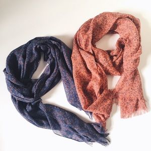 2 Long scarves