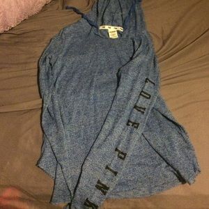 Blue pull over