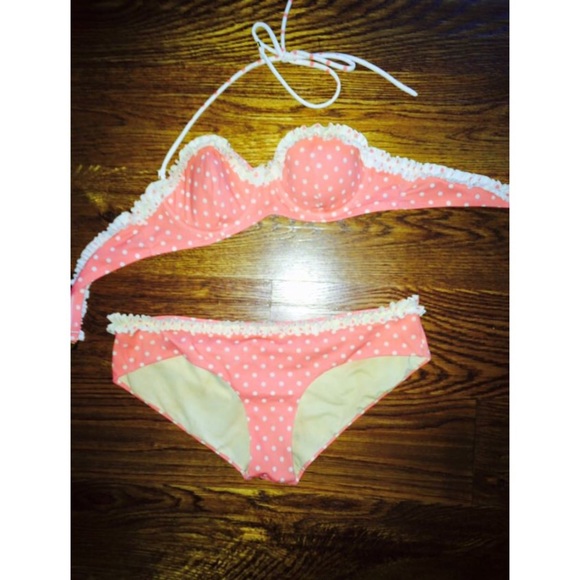 Swim suit