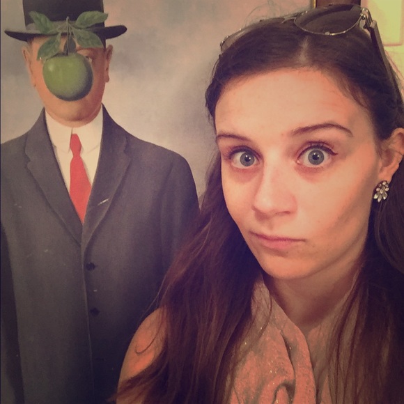 Meet your Posher, Sarah - Picture 2 of 8