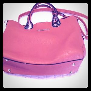 Michael Kors, Louis Vuitton,