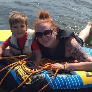 Meet your Posher, Carissa