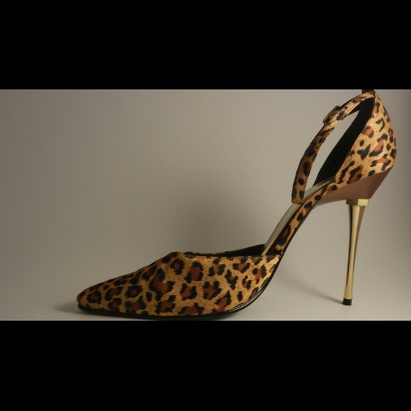 4" Steel Stiletto Heel D-Orsay Pointed Toe Pumps - Picture 3 of 4