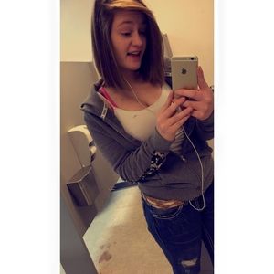 Meet your Posher, Shaylee