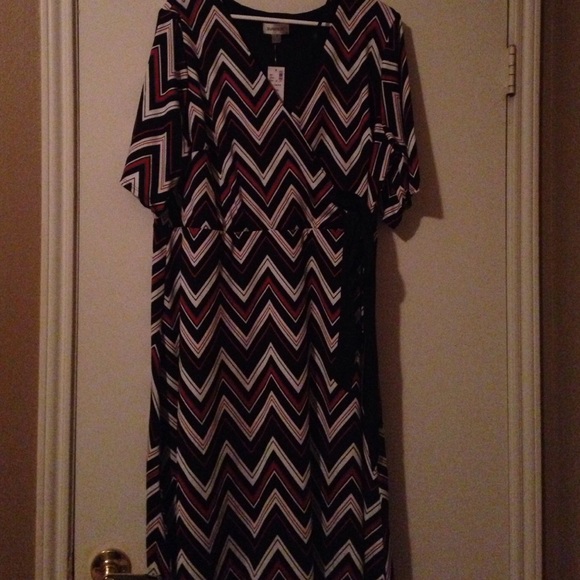 Black/red/white beautiful dress