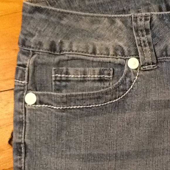 Jean Shorts - Picture 2 of 3