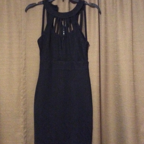 Black caged dress - Picture 2 of 3