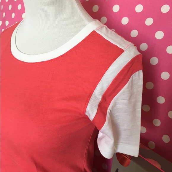 🆕️NWT VS PINK red athletic Tee - Picture 3 of 4