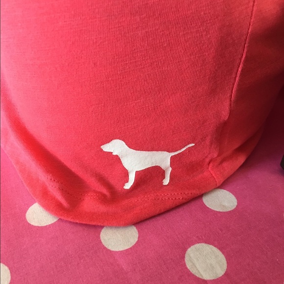 🆕️NWT VS PINK red athletic Tee - Picture 4 of 4