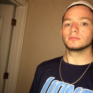 Meet your Posher, Ethan