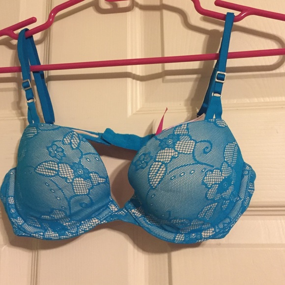 Victoria's Secret PINK light lined lace demi bra