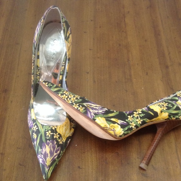 Guess Carli floral fabric shoes - Picture 3 of 4