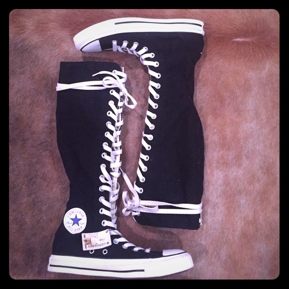 Black Converse knee high Chuck Taylors sz 7