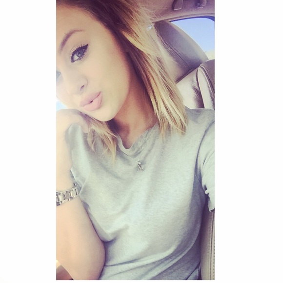 Meet your Posher, Lauren - Picture 1 of 1
