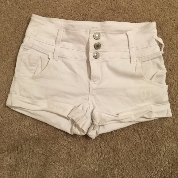 white high waisted shorts