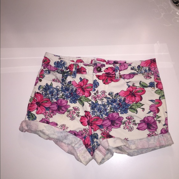 Floral print shorts