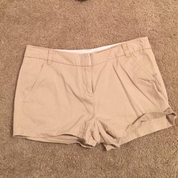 high waisted khaki shorts