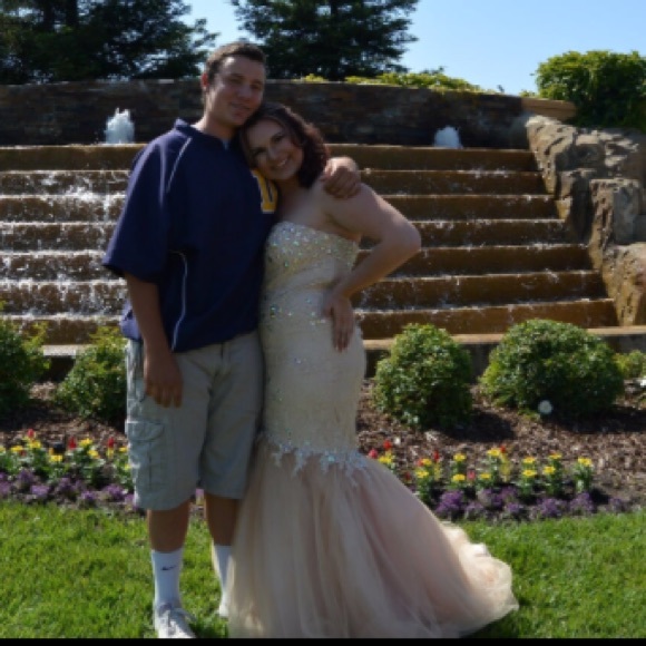 Prom Dress - Picture 4 of 4