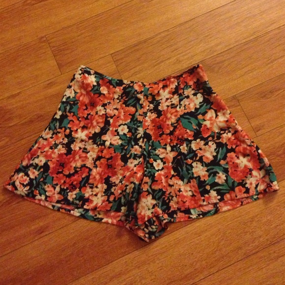 Floral shorts from urban outfitters! Kimchi blue.