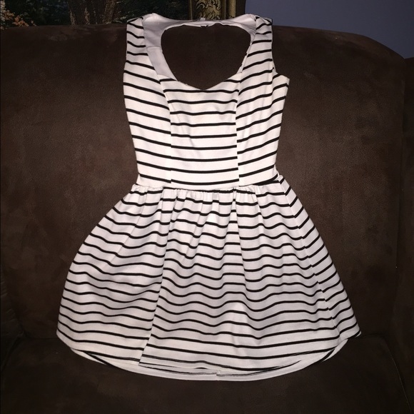 ☀️ Cutout Skater Dress ☀️