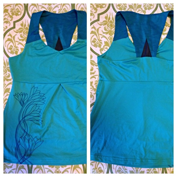 Athleta/lulu-like REI racerback tank size XS/S
