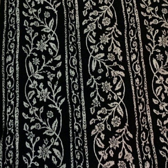 Patterned Flare Pants - Picture 4 of 4