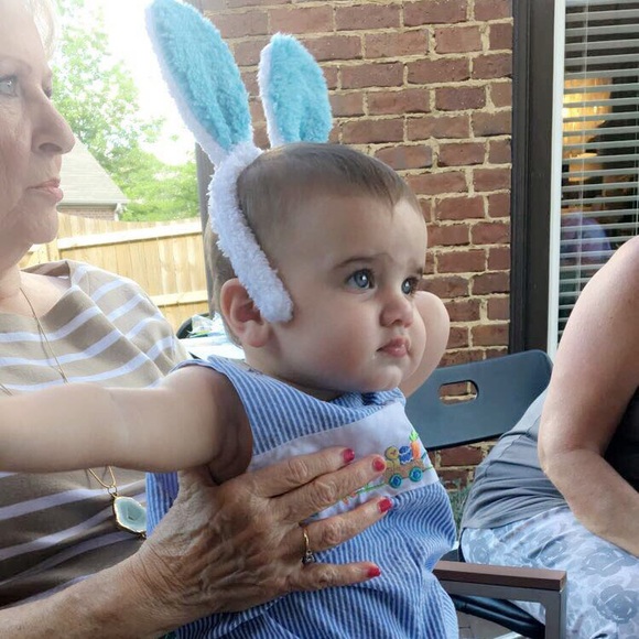 Meet Your Posher! - Picture 2 of 5