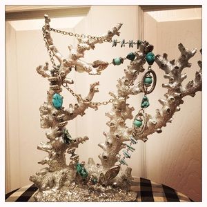 💄REDUCED💄Turquoise, Coral, and Metal Necklace