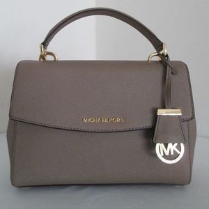 ⬛️▪️Michael Kors Ava small satchel