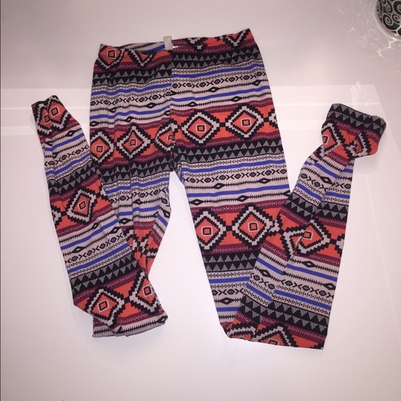Tribal print leggings