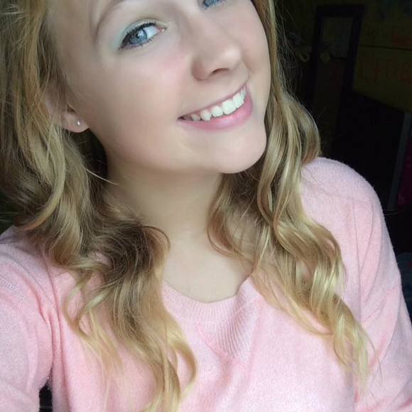 Meet your Posher, Taylor - Picture 1 of 1