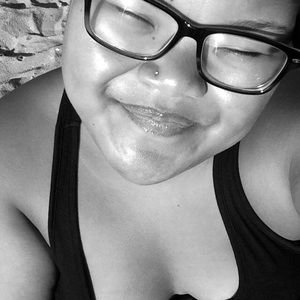 Meet your Posher, Lanae